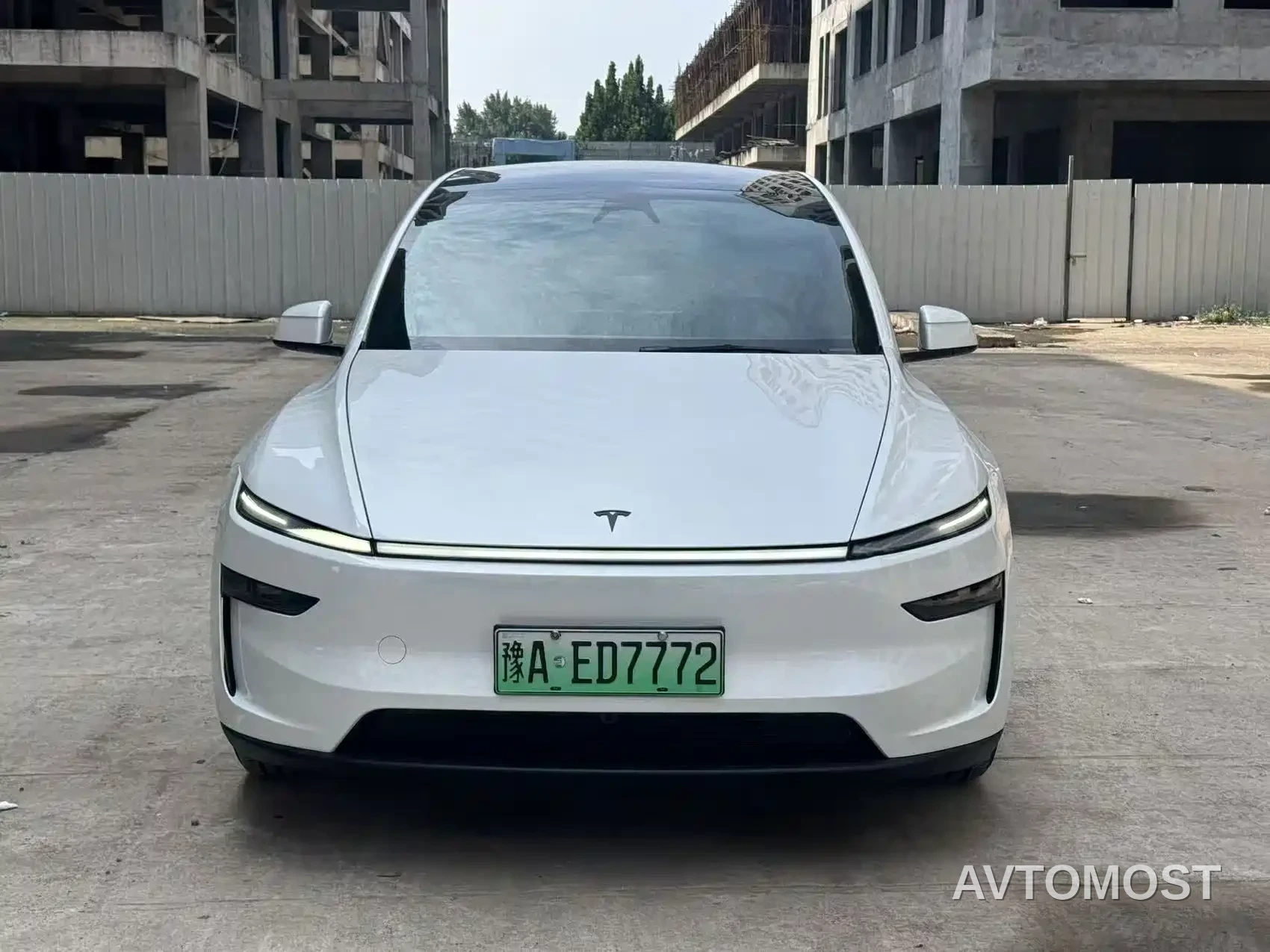 Tesla Model Y L 2025 Facelift Long Range AWD — фото 2