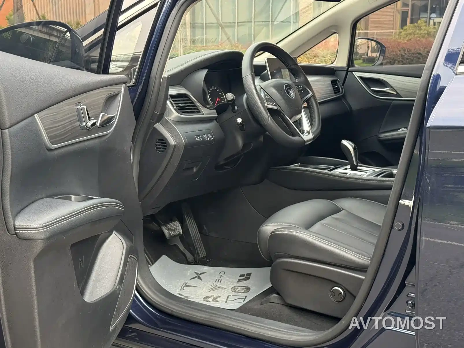 BYD Song MAX New Energy 2019 DM 1.5T Smart Connect Advance 7-seater China VI — фото 11