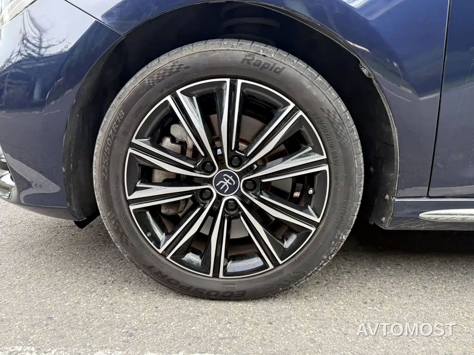 BYD Song MAX New Energy 2019 DM 1.5T Smart Connect Advance 7-seater China VI — фото 12