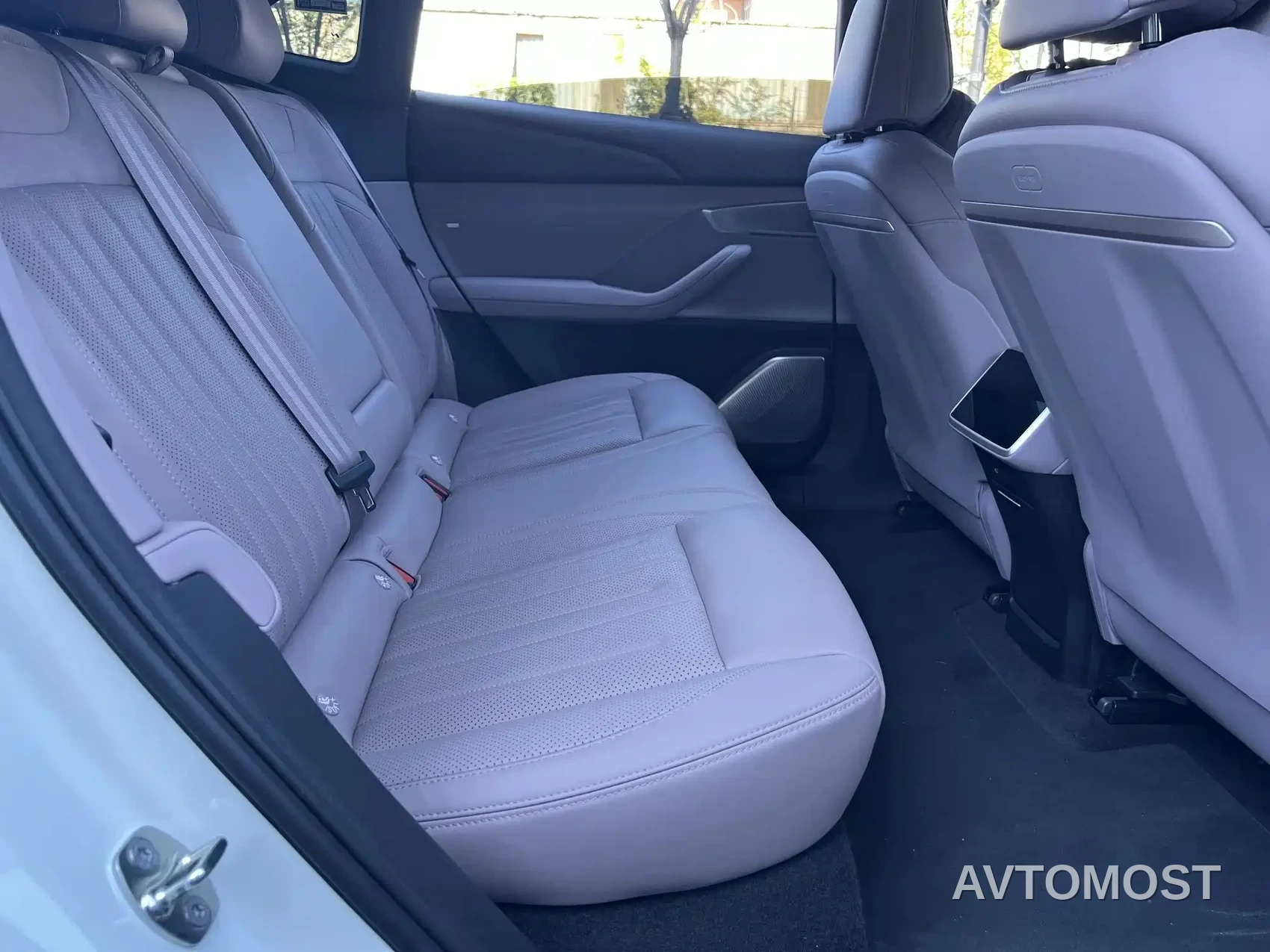Ledao L60 2024 60kWh AWD Version — фото 12