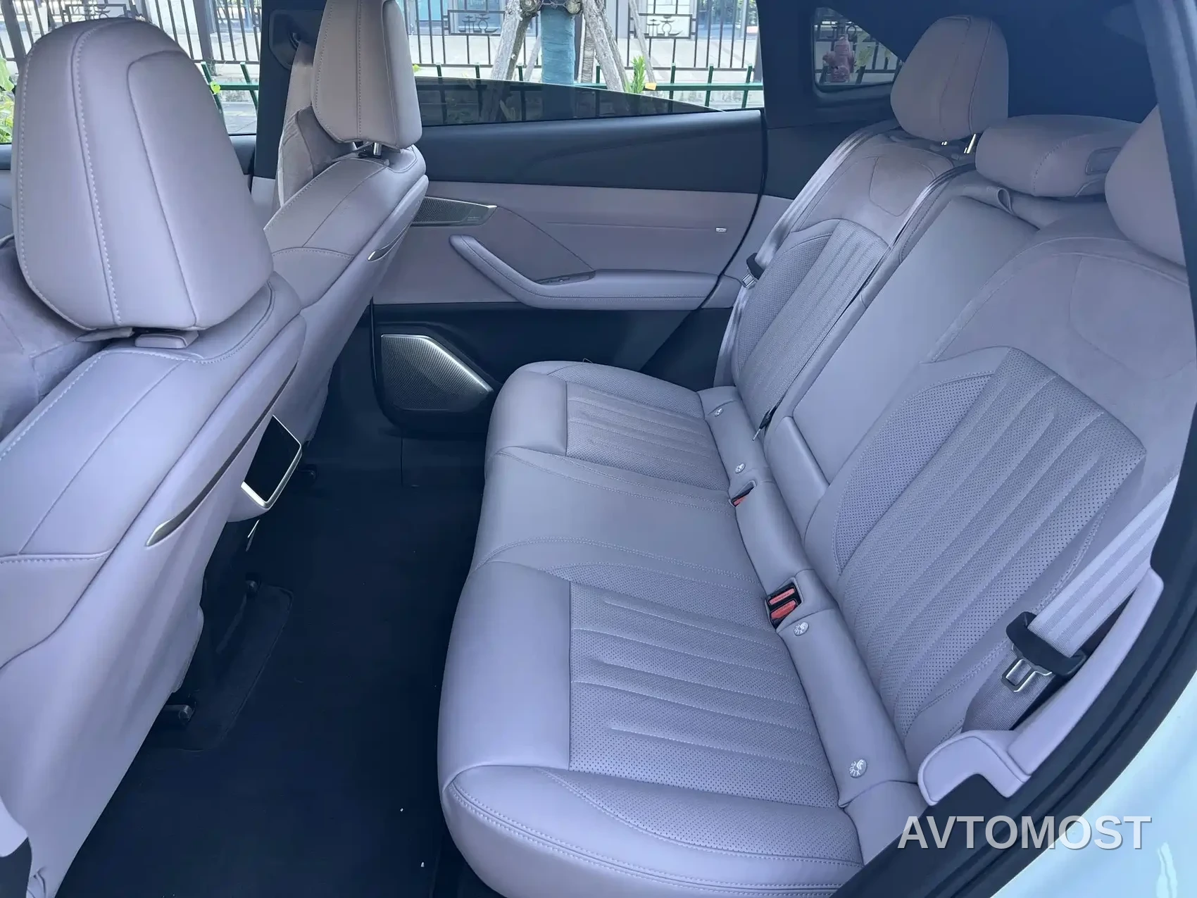 Ledao L60 2024 60kWh AWD Version — фото 14