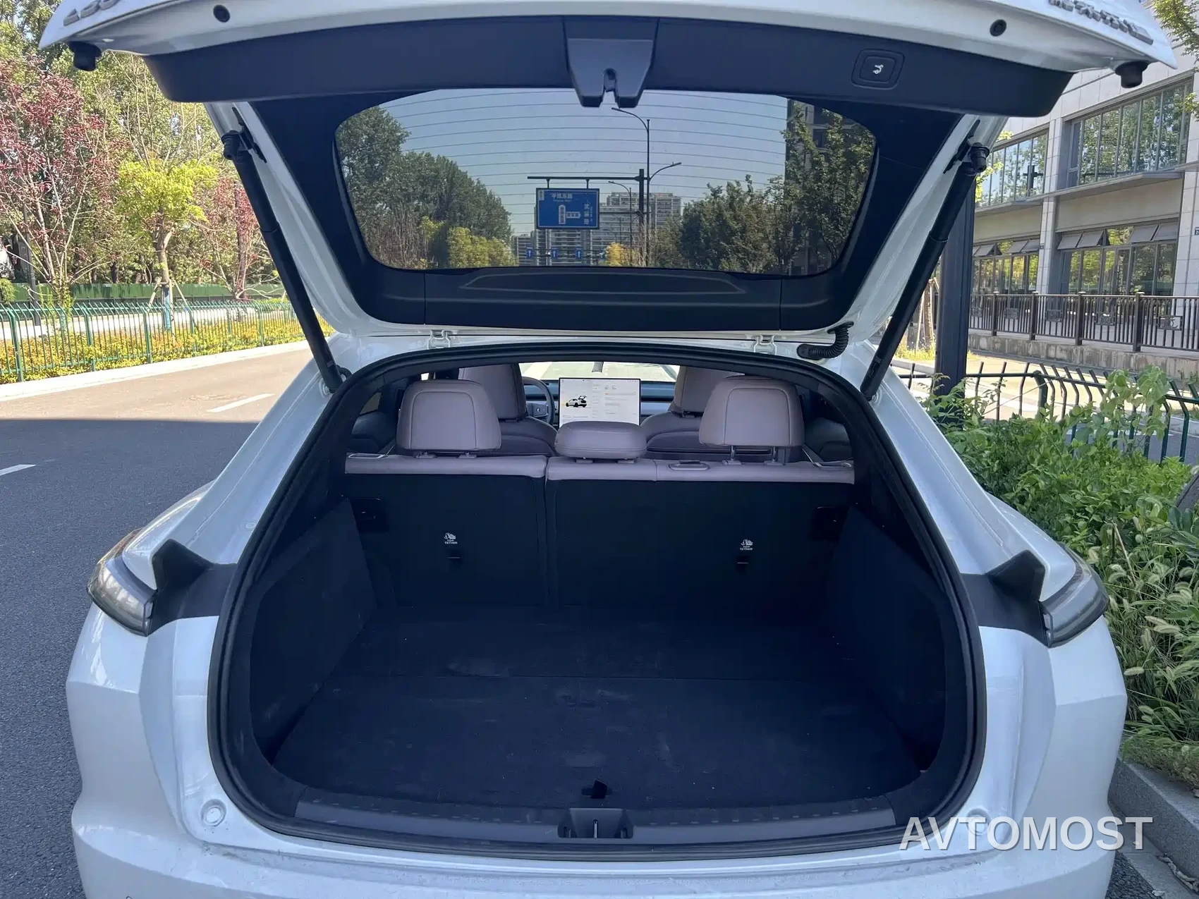 Ledao L60 2024 60kWh AWD Version — фото 22