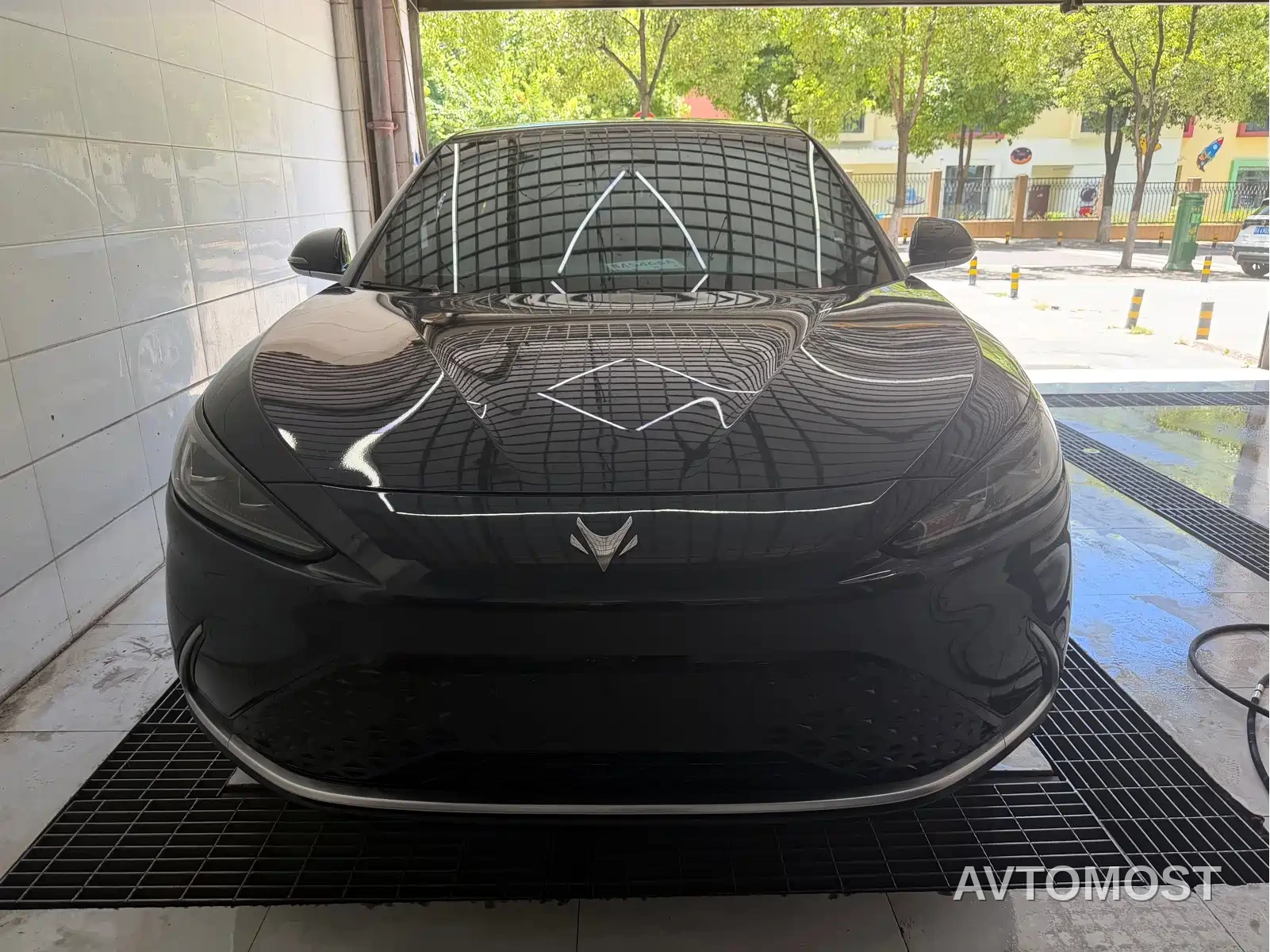 Arcfox Alpha S 2022 Model 525S 160kW — фото 2