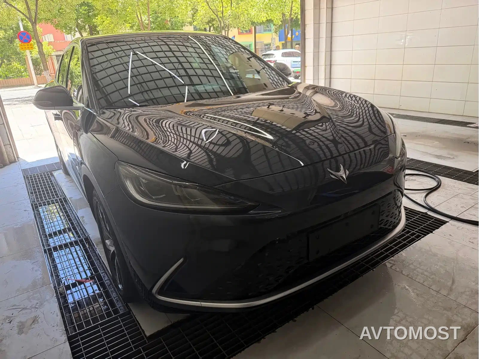 Arcfox Alpha S 2022 Model 525S 160kW — фото 3