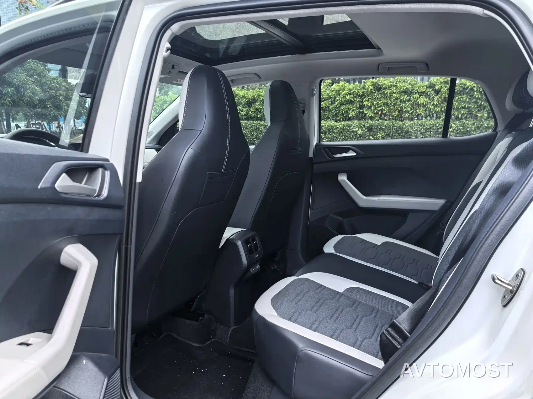 Volkswagen Tharu 2025 New Edge 1.5L Aspiration Edition — фото 6