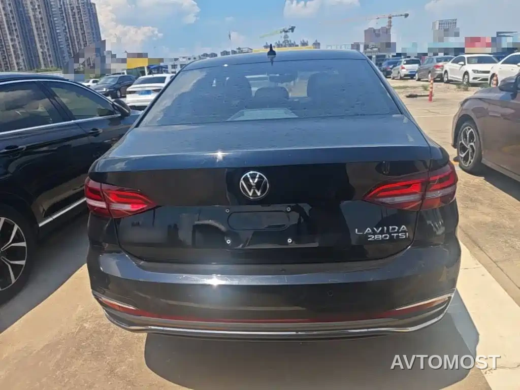 Volkswagen Lavida 2023 280TSI DSG Comfort Edition — фото 6