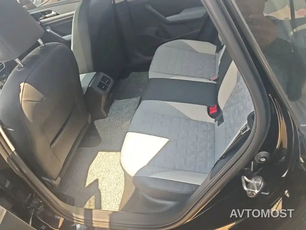 Volkswagen Lavida 2023 280TSI DSG Comfort Edition — фото 17