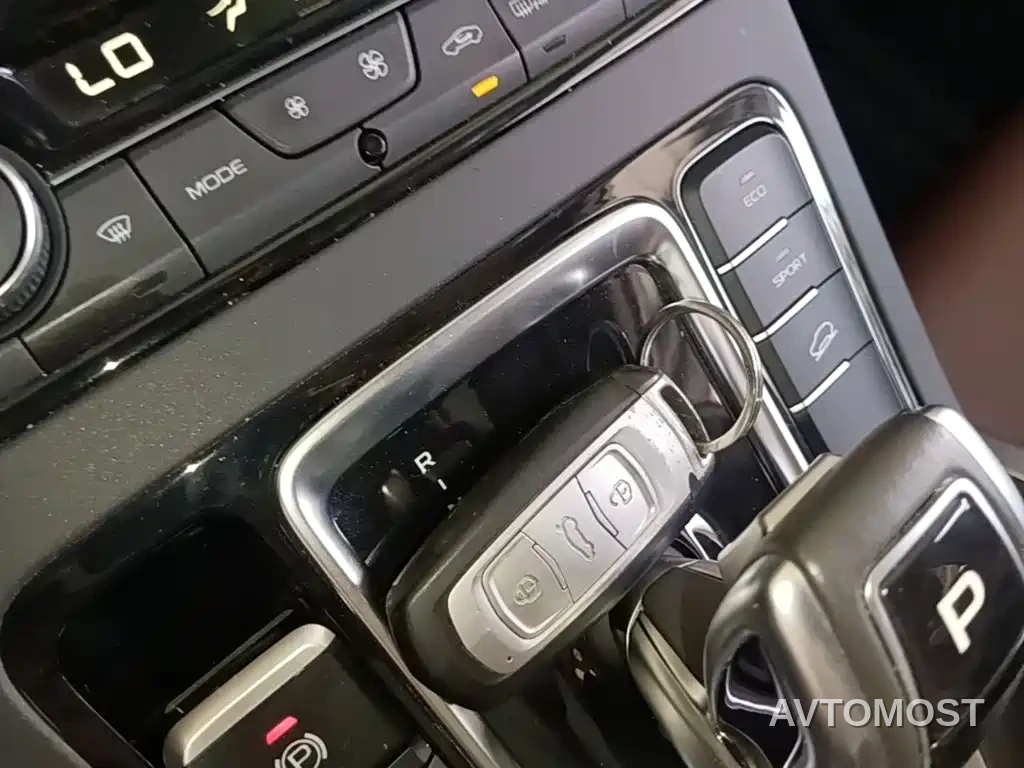 Geely Boyue 2022 1.8TD DCT Elegance — фото 9