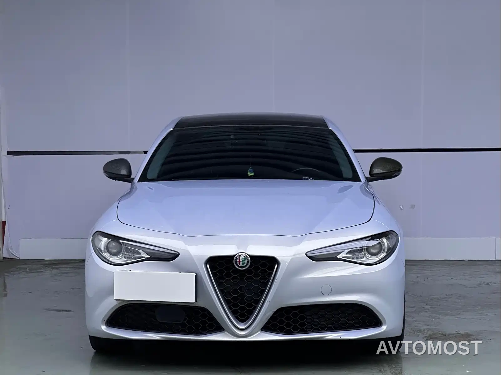 Alfa Romeo Giulia 2021 2.0T 280HP Luxury — фото 2
