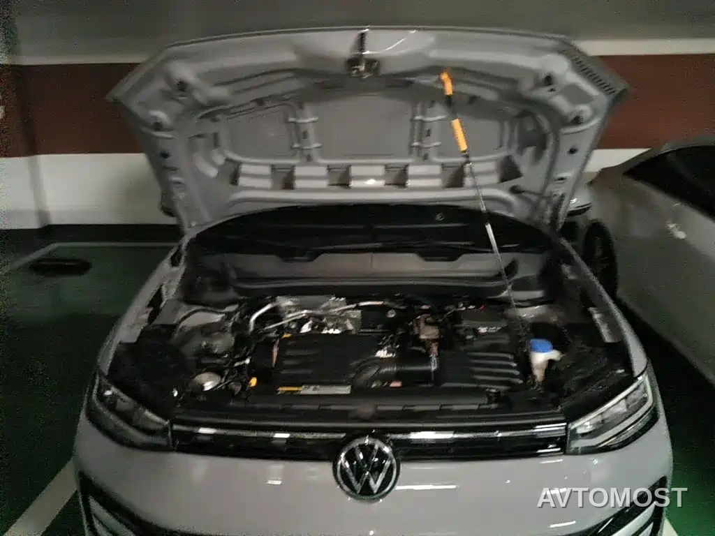 Volkswagen Tharu 2025 Model Rising Star 1.5L Advance Edition — фото 3