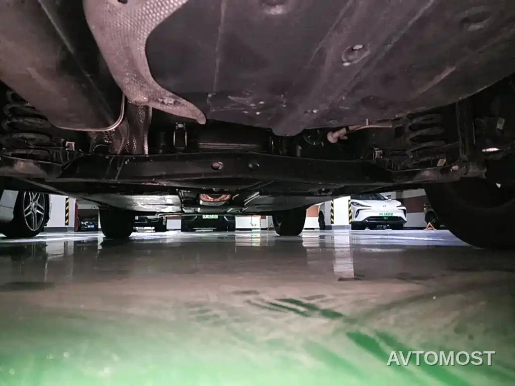 Volkswagen Tharu 2025 Model Rising Star 1.5L Advance Edition — фото 10