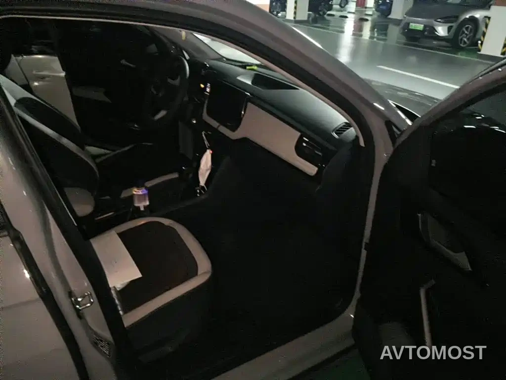 Volkswagen Tharu 2025 Model Rising Star 1.5L Advance Edition — фото 12