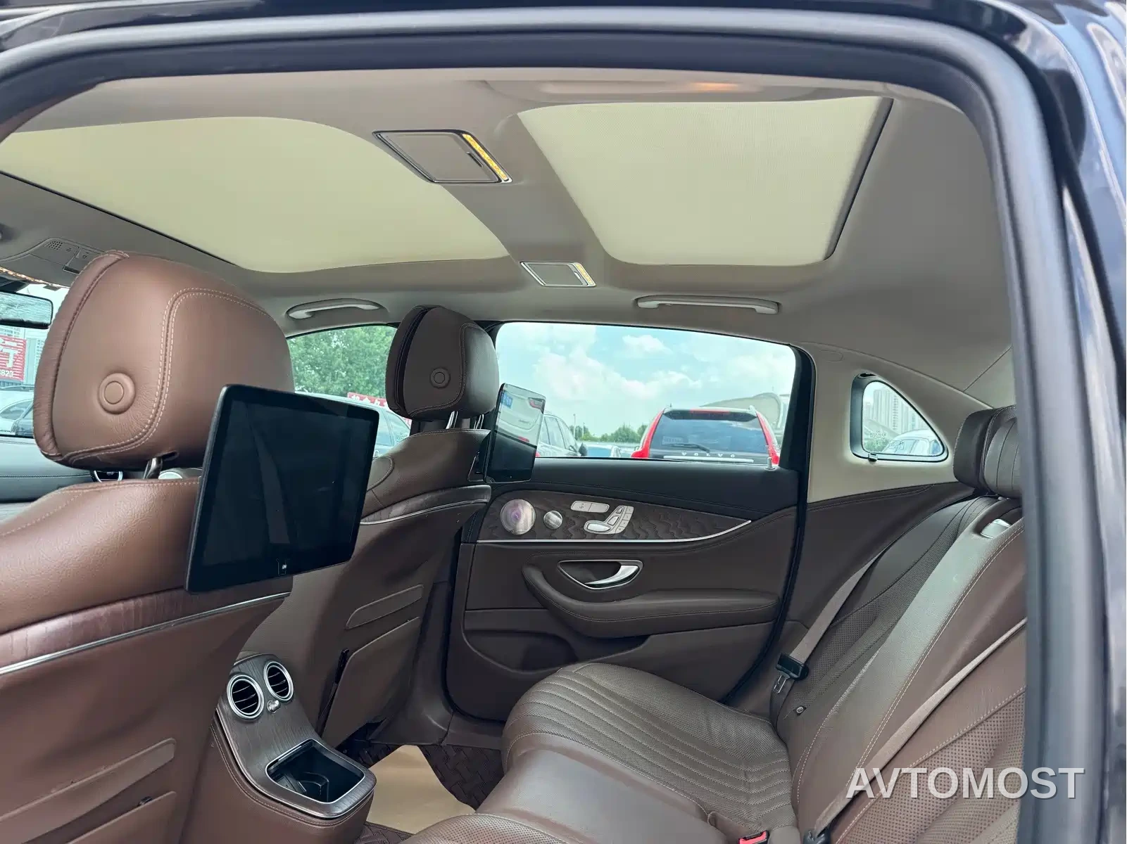 Mercedes-Benz E-Class 2021 E 300 L Premium — фото 14
