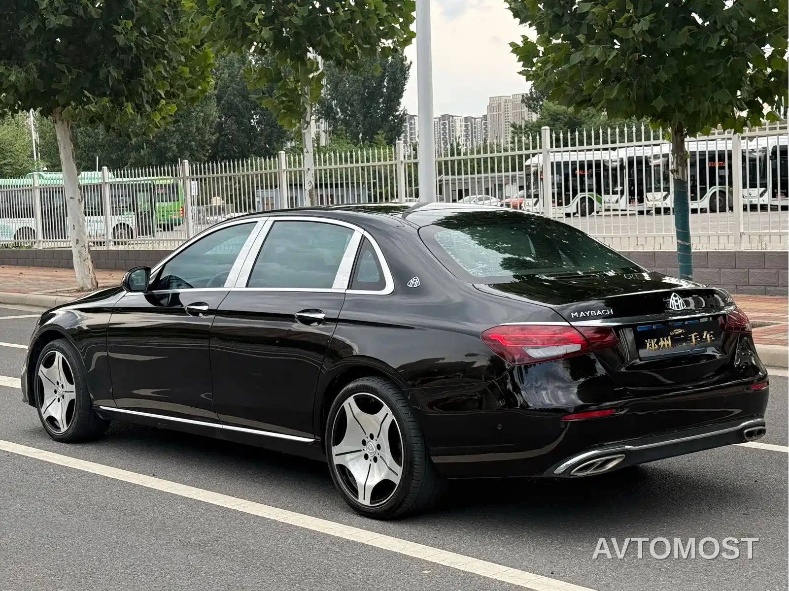 Mercedes-Benz E-Class 2021 E 300 L Premium — фото 21