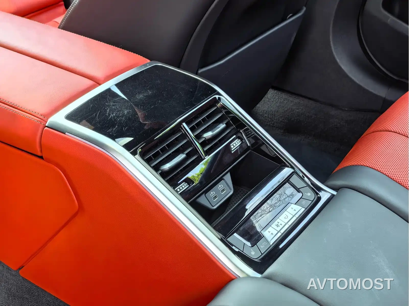 BMW 8 Series 2021 840i 4-door Coupe M Sport Package — фото 9