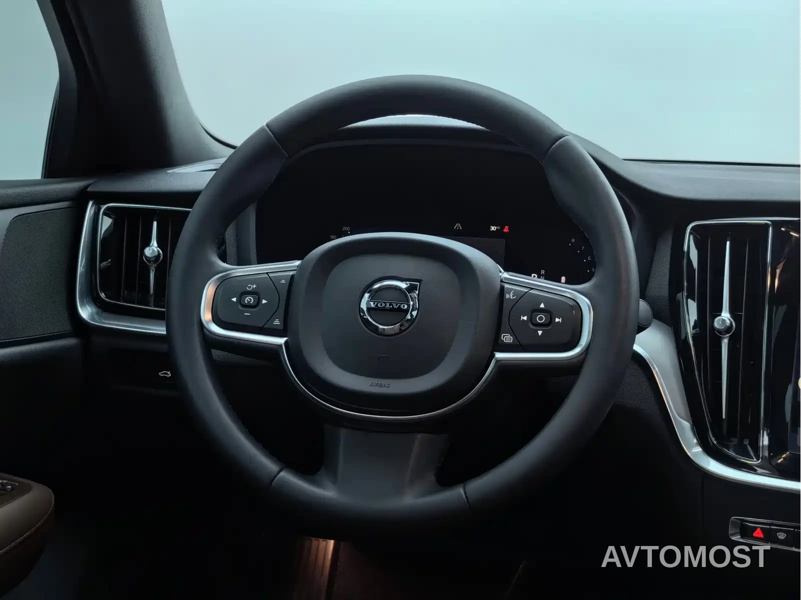 Volvo S60 2023 B4 Smart Comfort Luxury Edition — фото 18