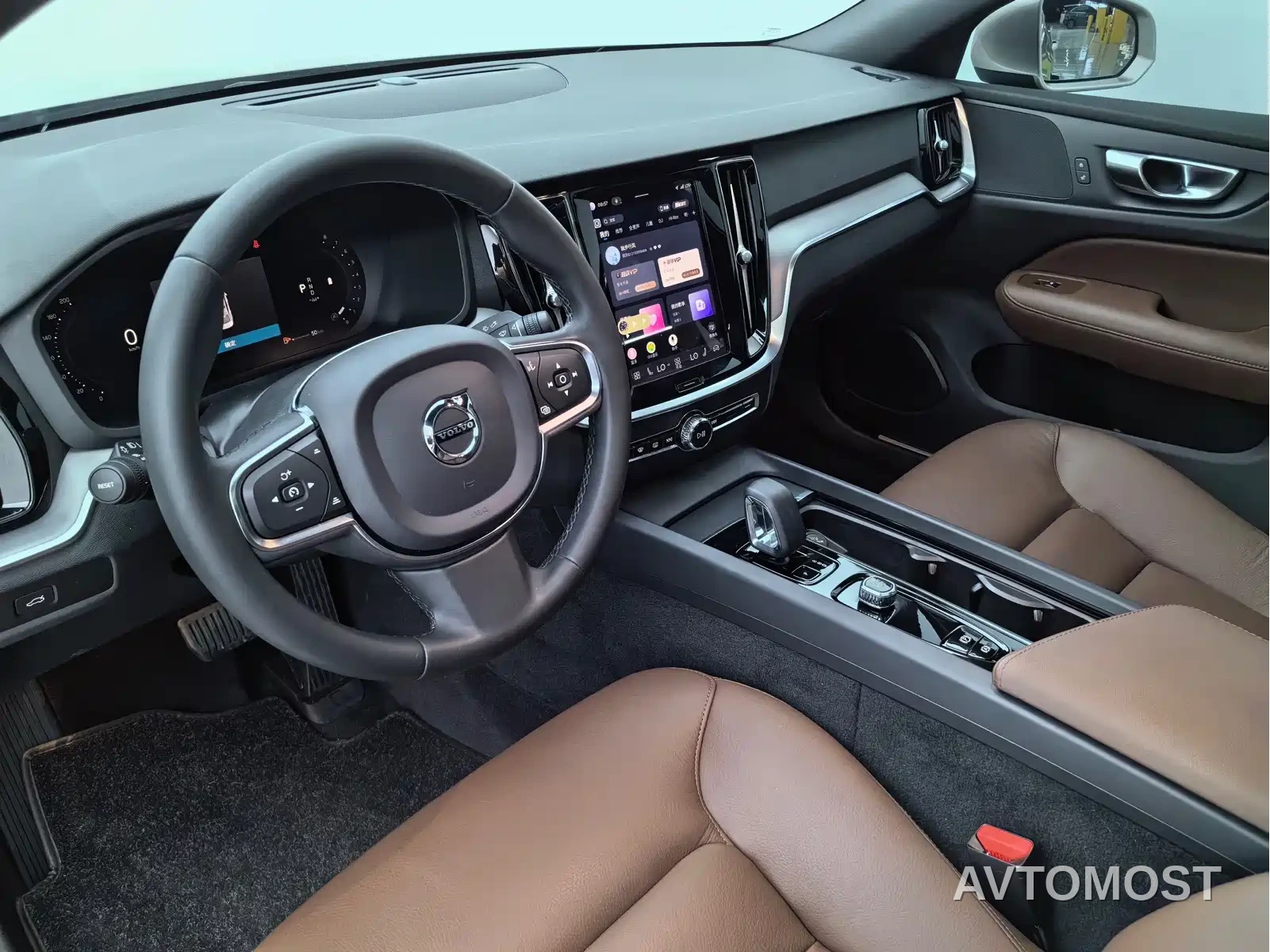 Volvo S60 2023 B4 Smart Comfort Luxury Edition — фото 19