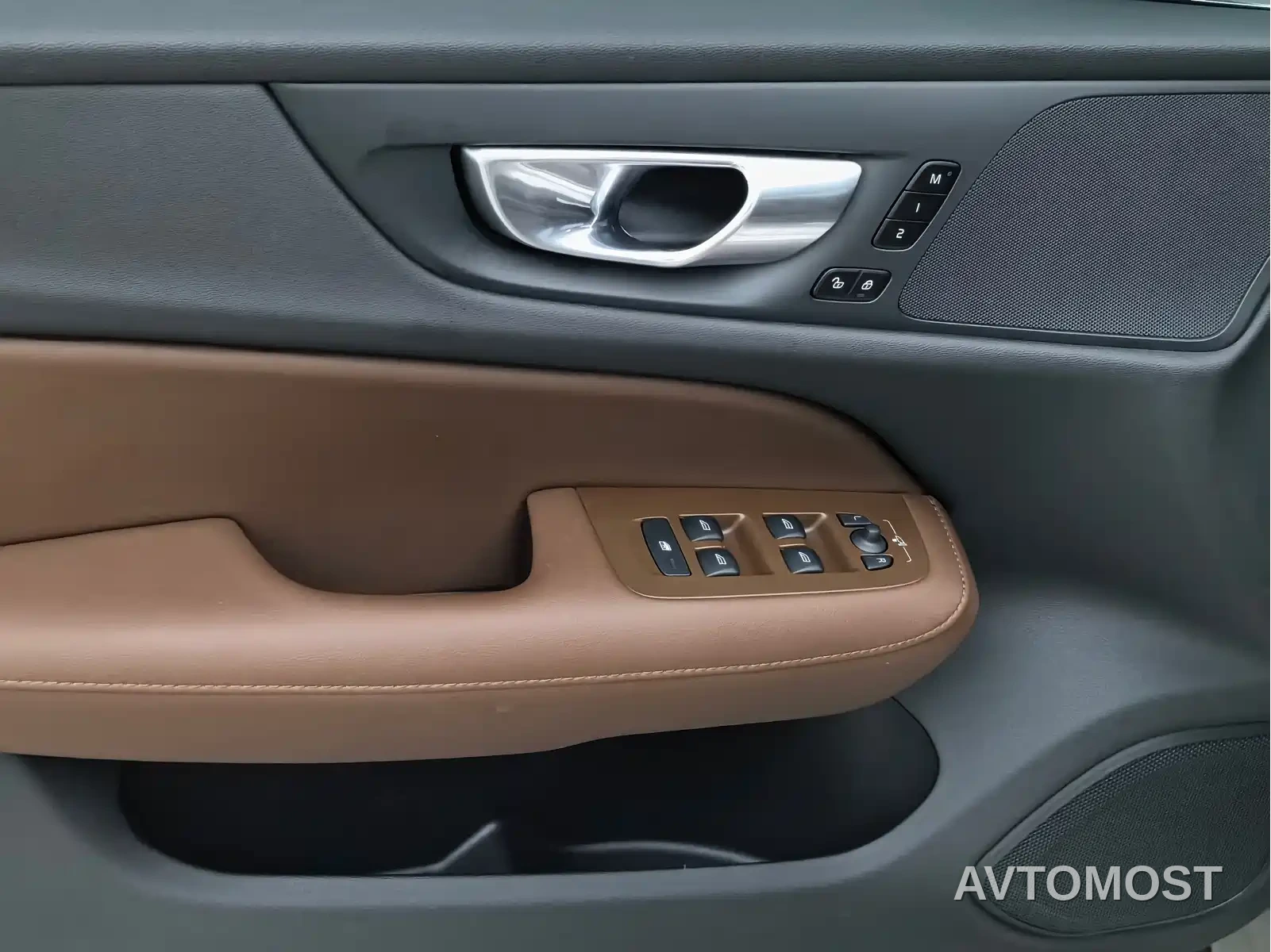 Volvo S60 2023 B4 Smart Comfort Luxury Edition — фото 20