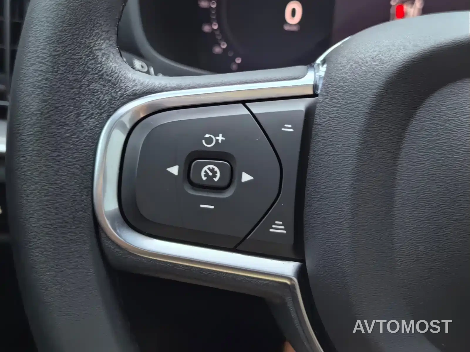 Volvo S60 2023 B4 Smart Comfort Luxury Edition — фото 26