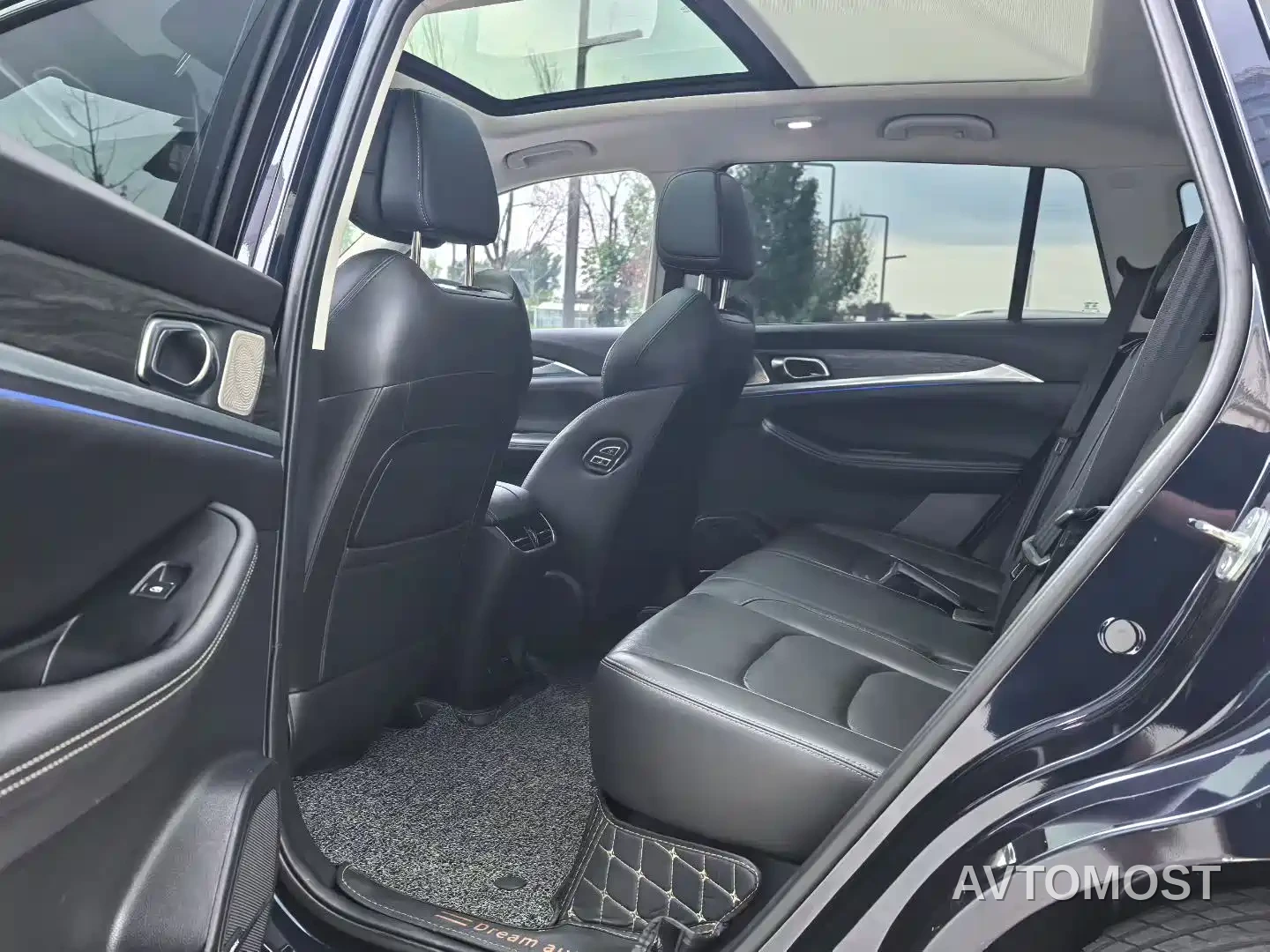 Skyworth Auto Skywell ET5 2020 Smart Health Edition 520km — фото 5