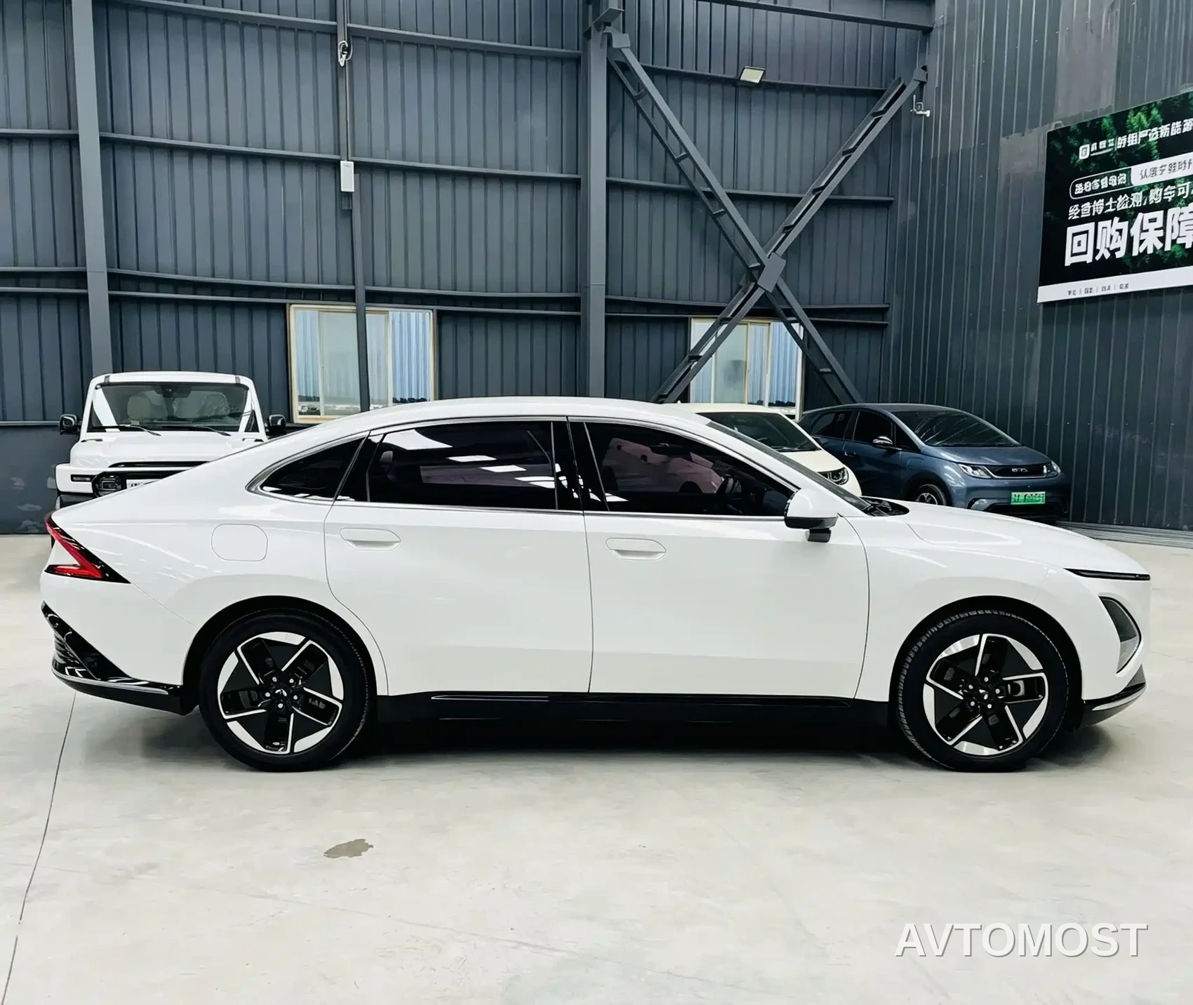 Wuling Xingguang 2024 Co-Creation Edition 150 Advanced — фото 7