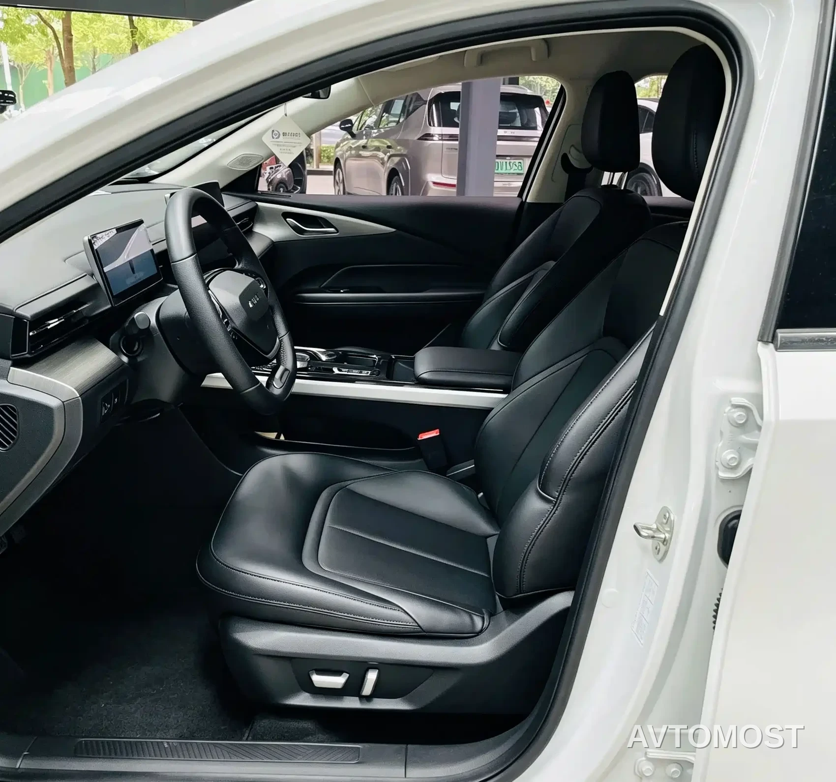 Wuling Xingguang 2024 Co-Creation Edition 150 Advanced — фото 9