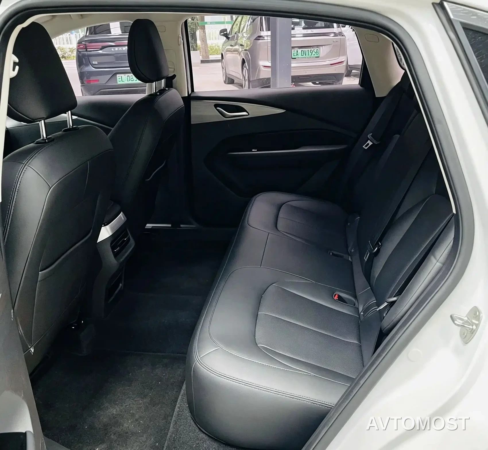 Wuling Xingguang 2024 Co-Creation Edition 150 Advanced — фото 11