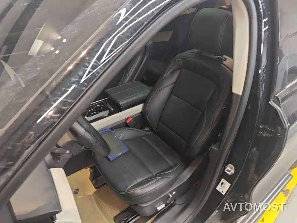 Lincoln Nautilus 2023 2.0T 4WD Premium Hybrid Edition — фото 15
