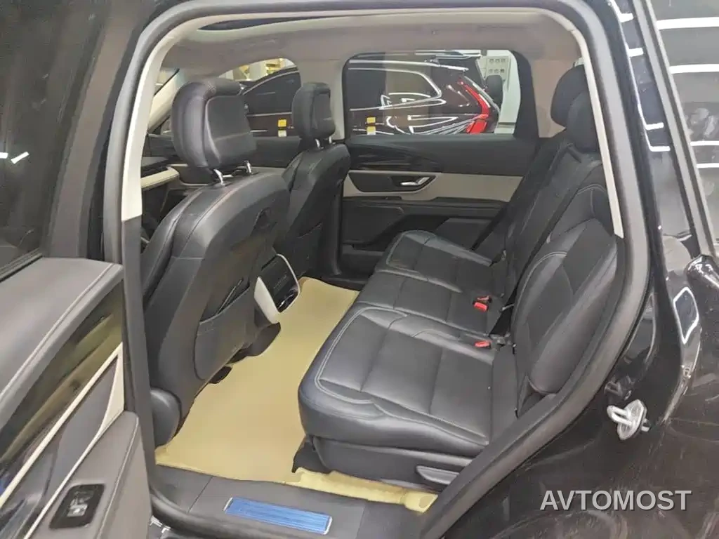 Lincoln Nautilus 2023 2.0T 4WD Premium Hybrid Edition — фото 17