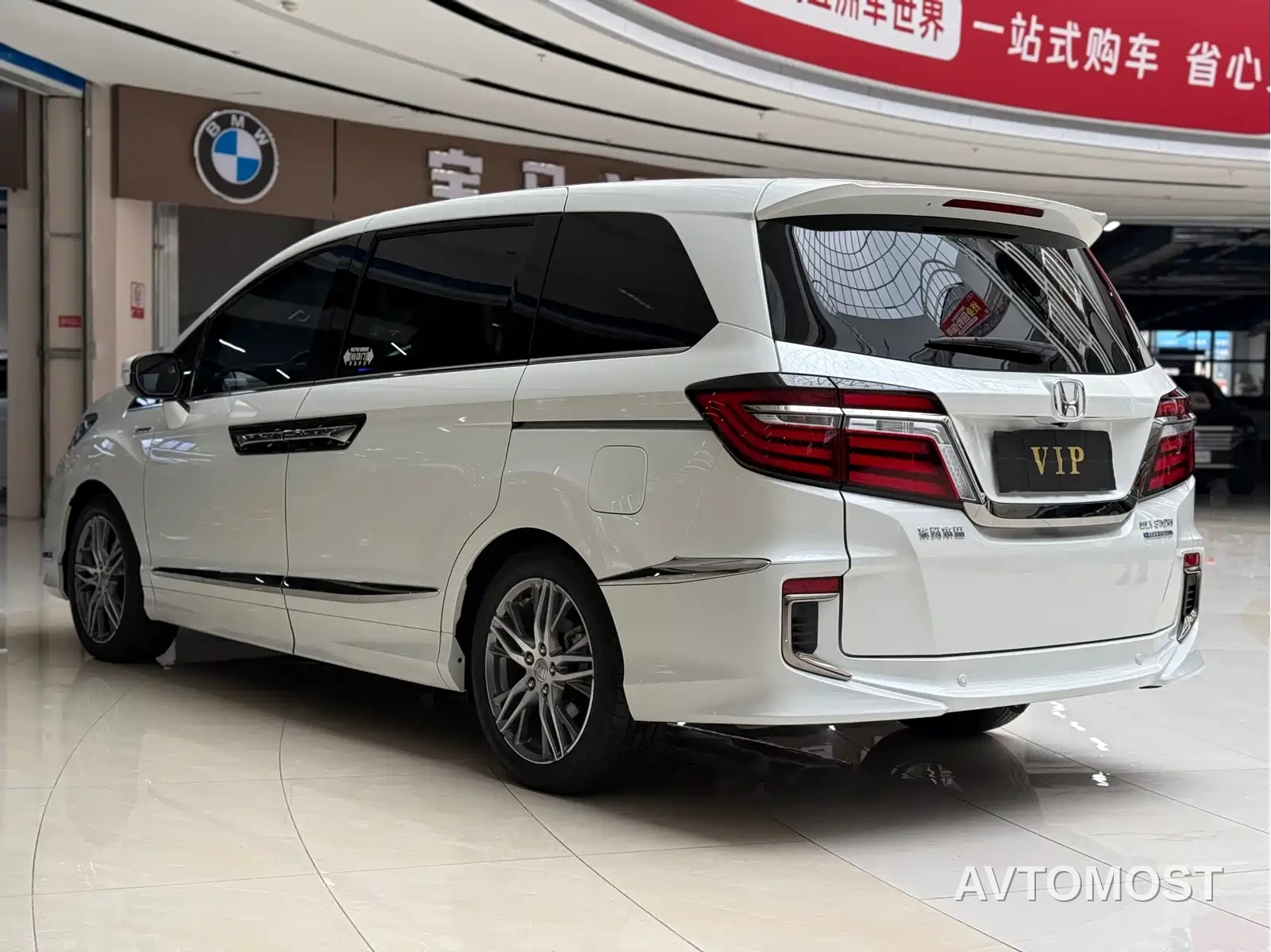 Honda Elysion 2019 2.0L Hybrid Luxury Edition — фото 6