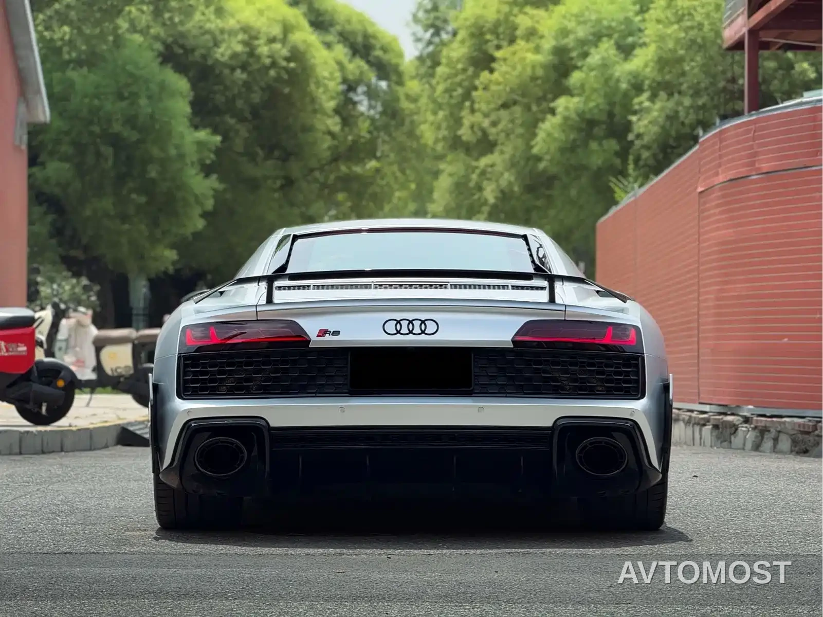 Audi R8 2022 V10 Coupe Performance — фото 14