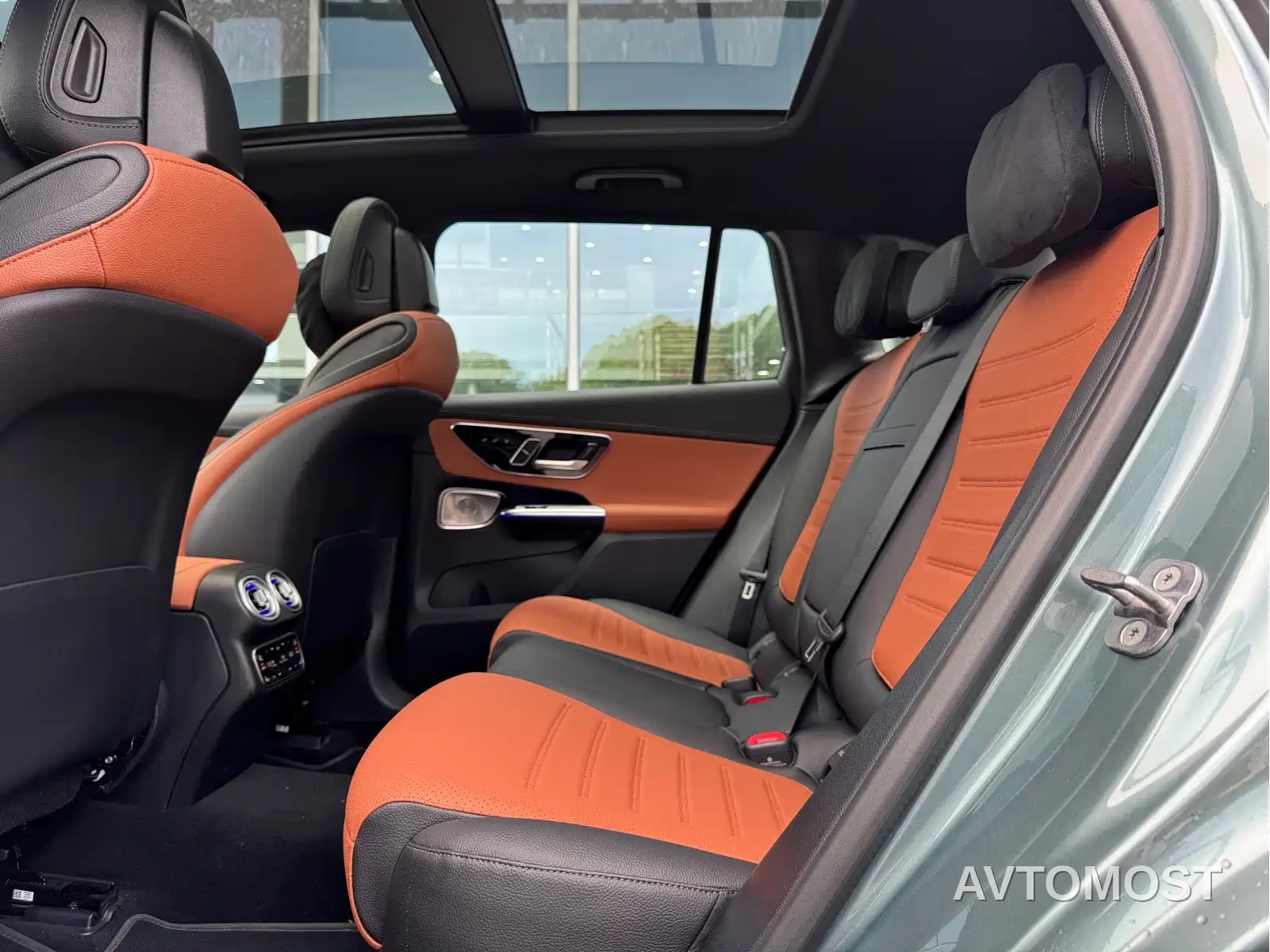 Mercedes-Benz GLC New Energy 2025 350 e L 4MATIC Collector's Edition — фото 14