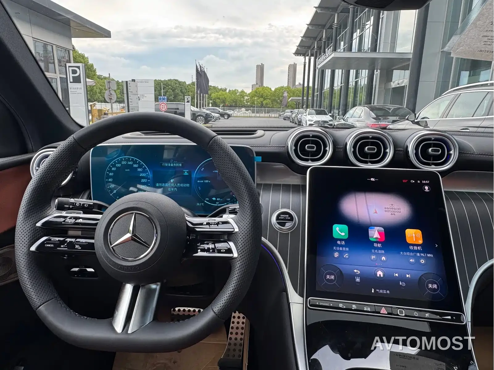 Mercedes-Benz GLC New Energy 2025 350 e L 4MATIC Collector's Edition — фото 11