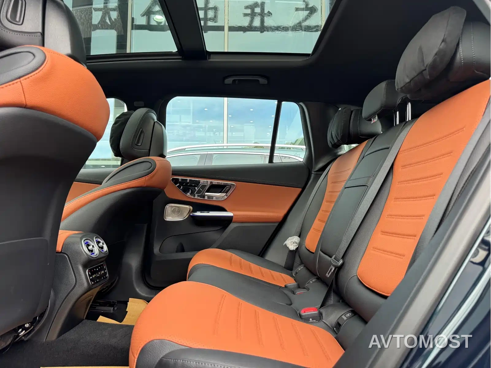 Mercedes-Benz GLC New Energy 2025 350 e L 4MATIC Collector's Edition — фото 14