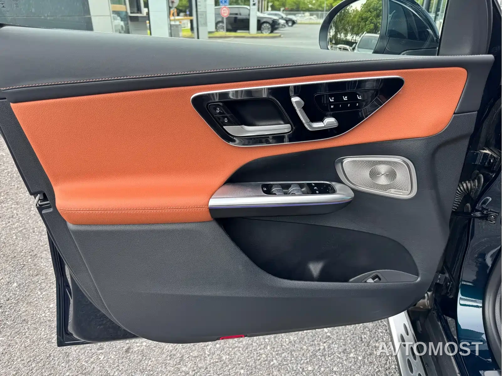 Mercedes-Benz GLC New Energy 2025 350 e L 4MATIC Collector's Edition — фото 16