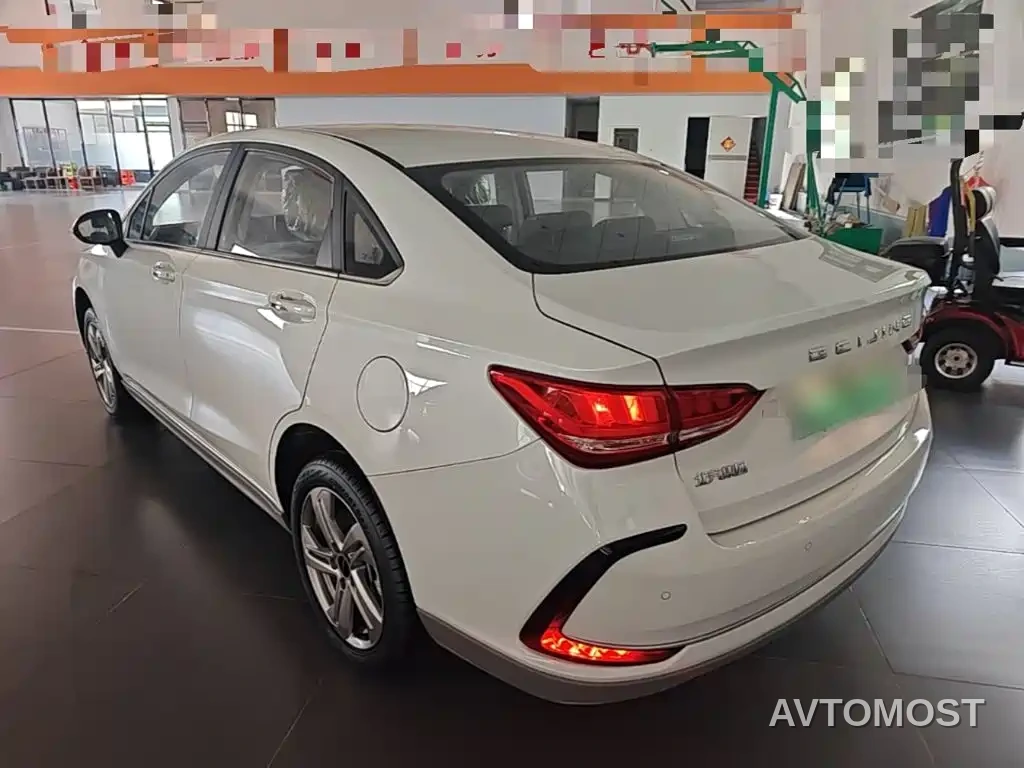 BAIC Beijing EU5 2025 Hongtu Standard Edition — фото 2