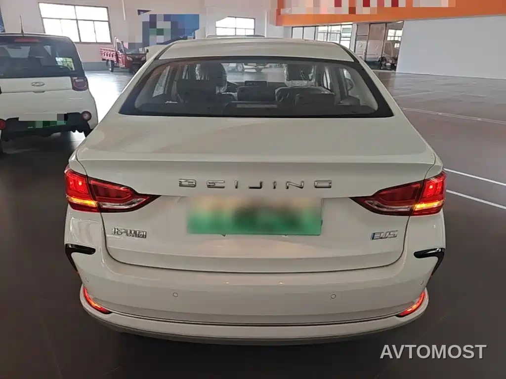 BAIC Beijing EU5 2025 Hongtu Standard Edition — фото 3