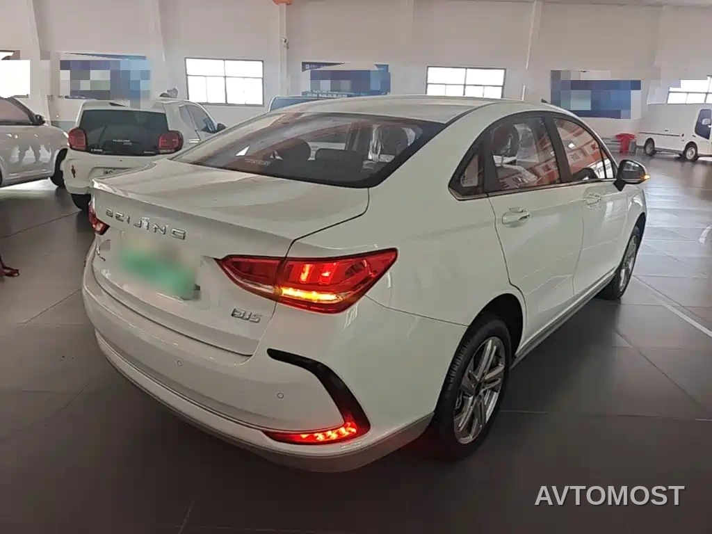 BAIC Beijing EU5 2025 Hongtu Standard Edition — фото 4
