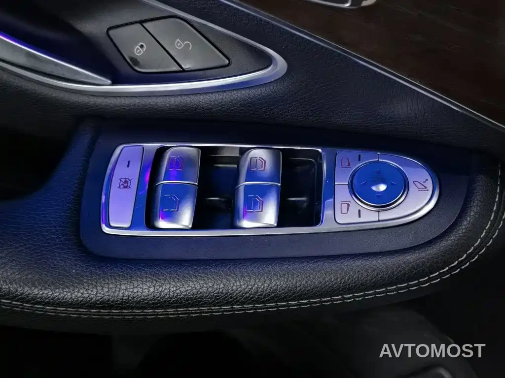 Mercedes-Benz GLC 2022 Facelift II GLC 260 L 4MATIC Luxury — фото 8