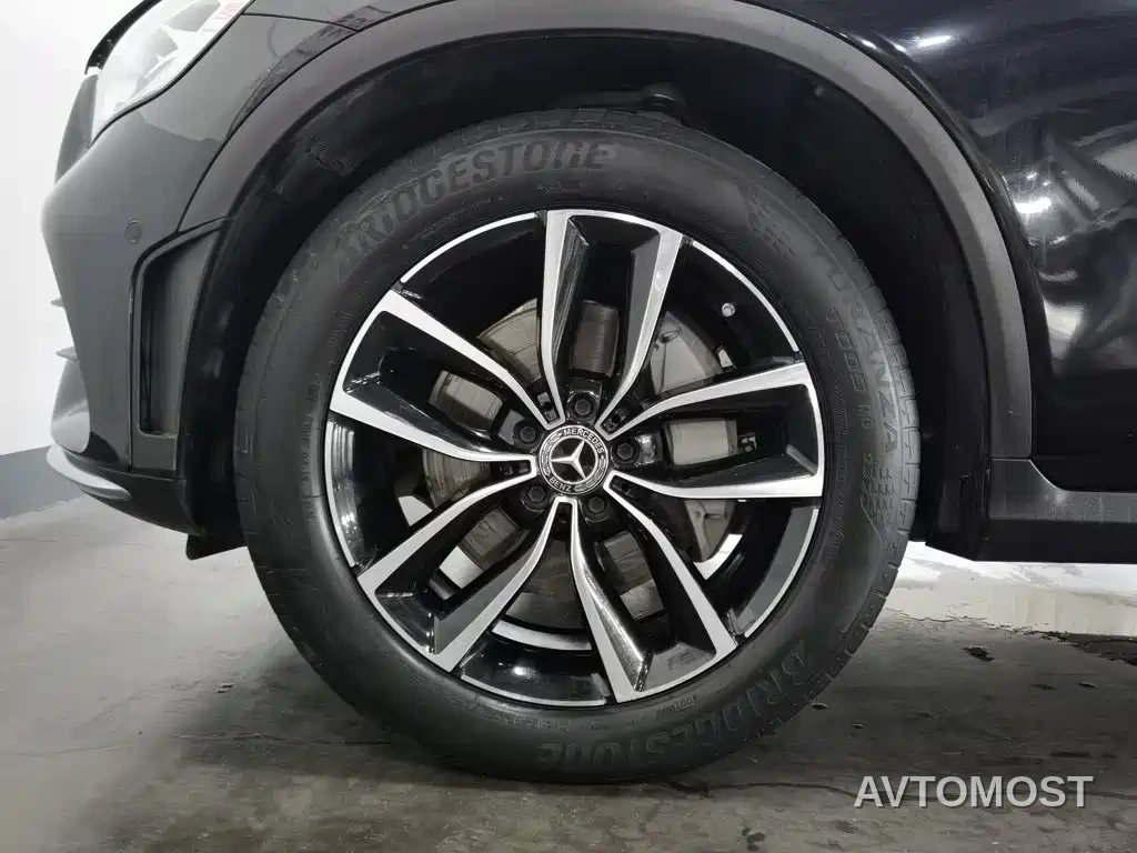 Mercedes-Benz GLC 2022 Facelift II GLC 260 L 4MATIC Luxury — фото 16