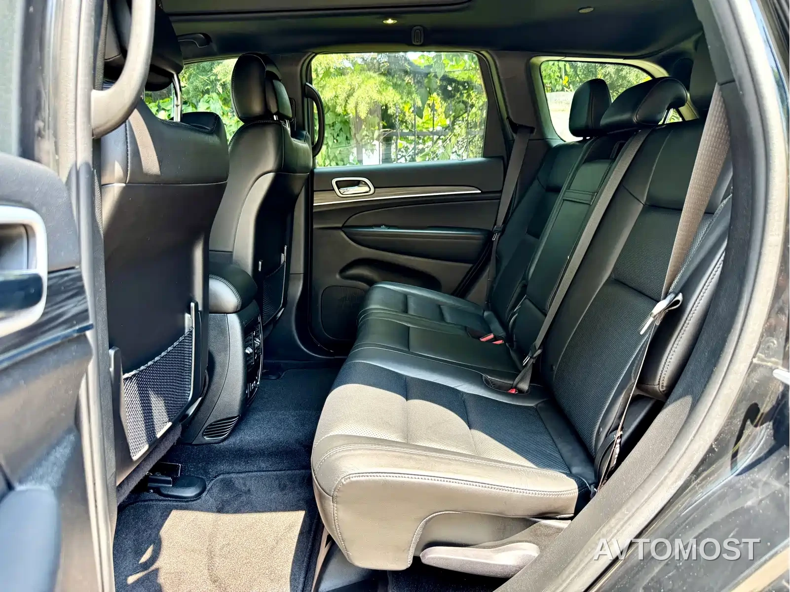 Jeep Grand Cherokee (Import) 2021 3.0L 80th Anniversary Edition — фото 12