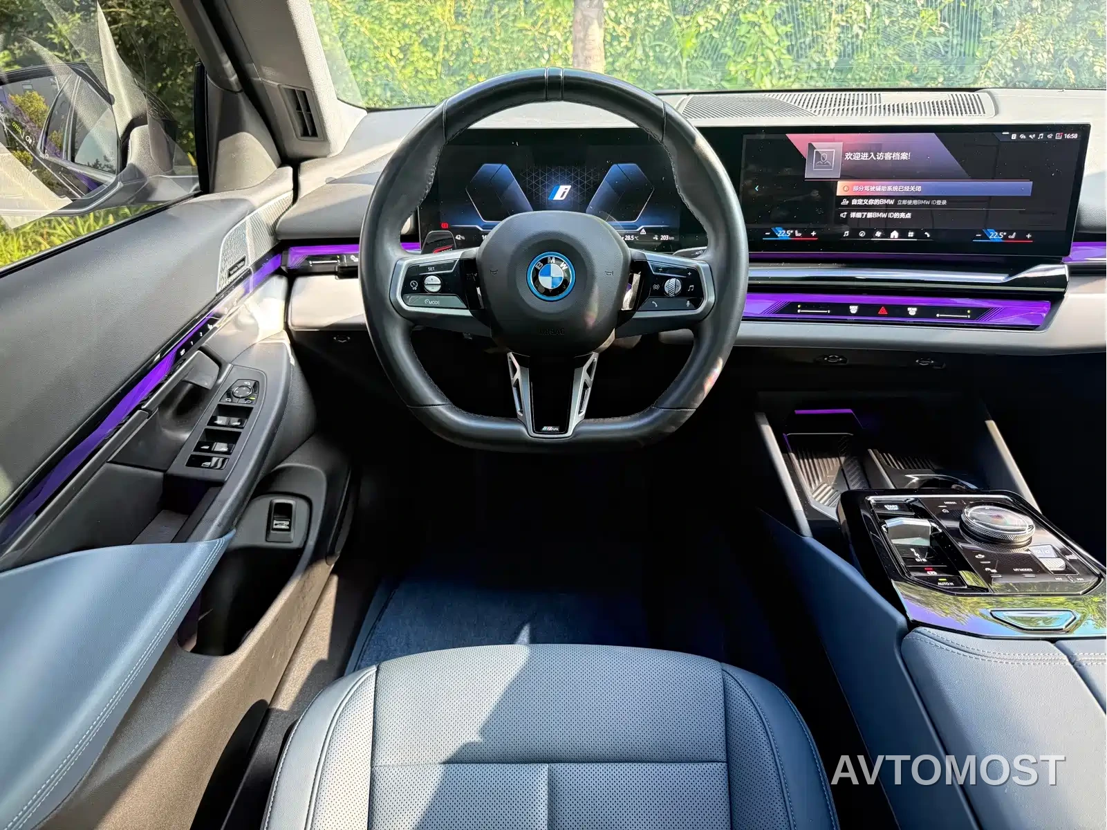 BMW i5 2024 eDrive 35L Premium Model M Sport Package — фото 16