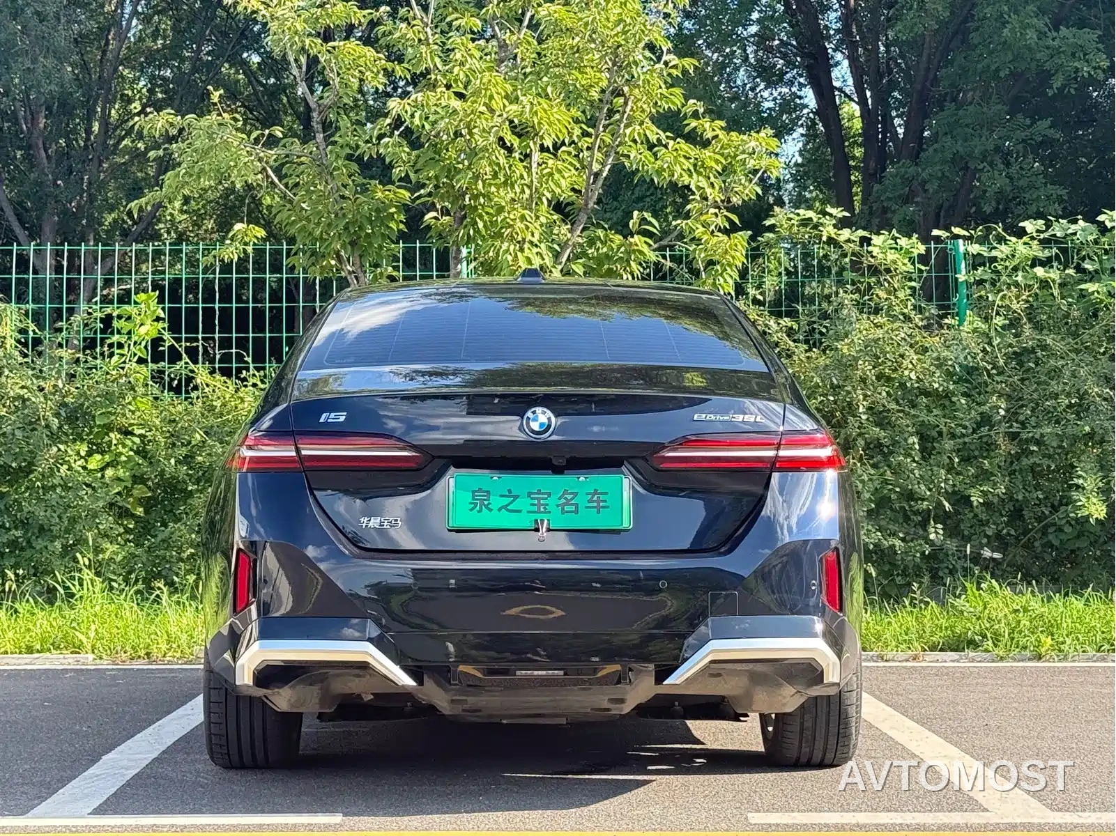 BMW i5 2024 eDrive 35L Premium Model M Sport Package — фото 20