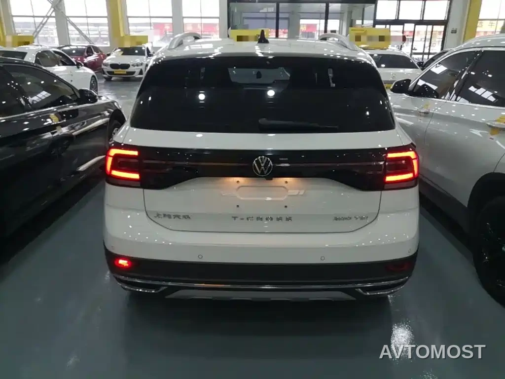 Volkswagen T-Cross 2023 300TSI DSG Comfort Edition — фото 6