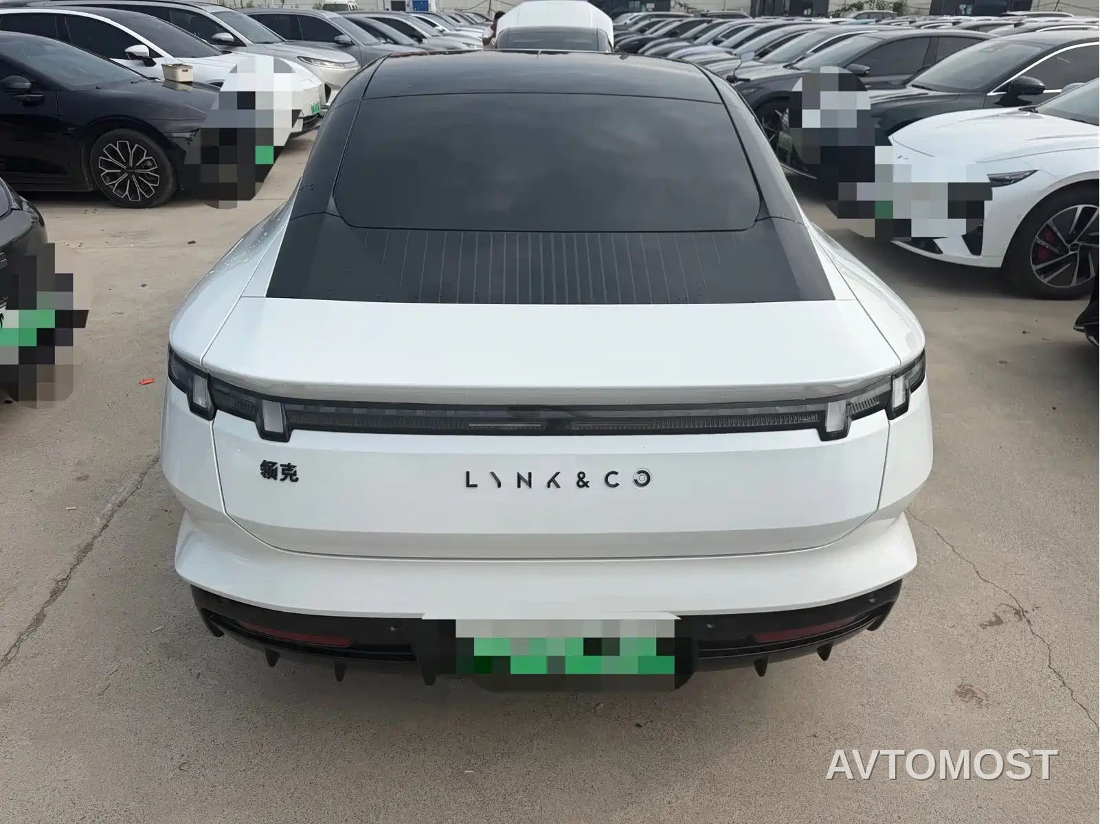 Lynk & Co 10 EM-P 2025 Model 120 AWD Halo — фото 12