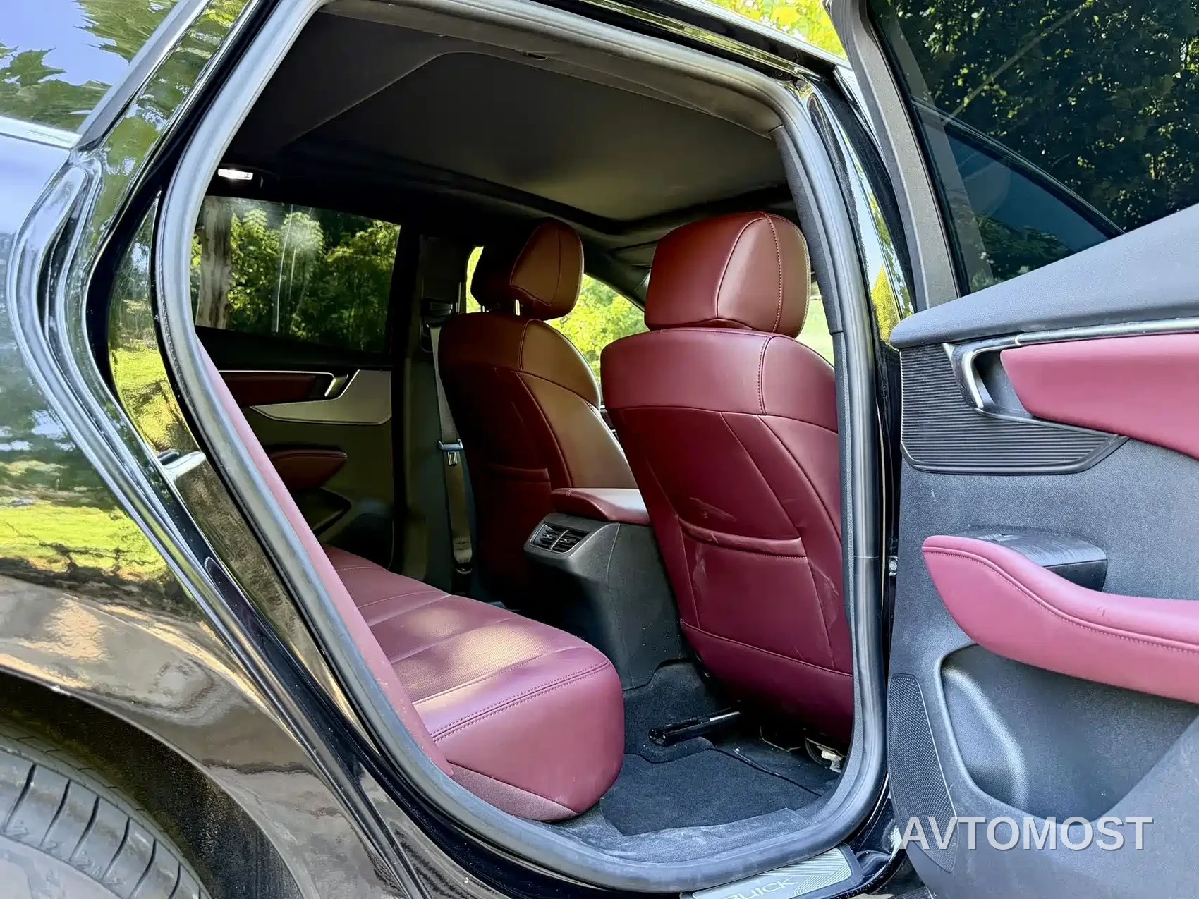 Buick LaCrosse 2026 Model 28T Platinum Edition — фото 15