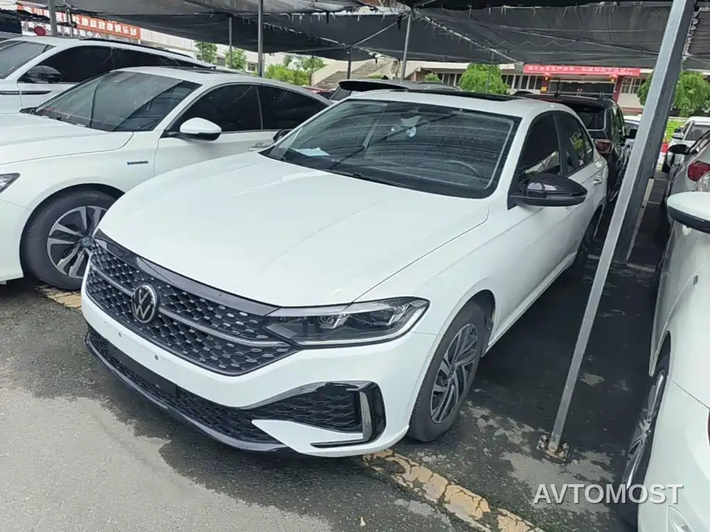 Volkswagen Lavida 2023 300TSI DSG Starlight Full Comfort Edition — фото 2