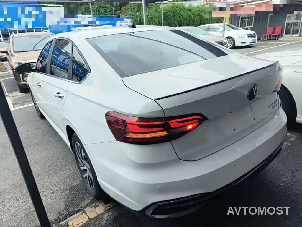 Volkswagen Lavida 2023 300TSI DSG Starlight Full Comfort Edition — фото 5