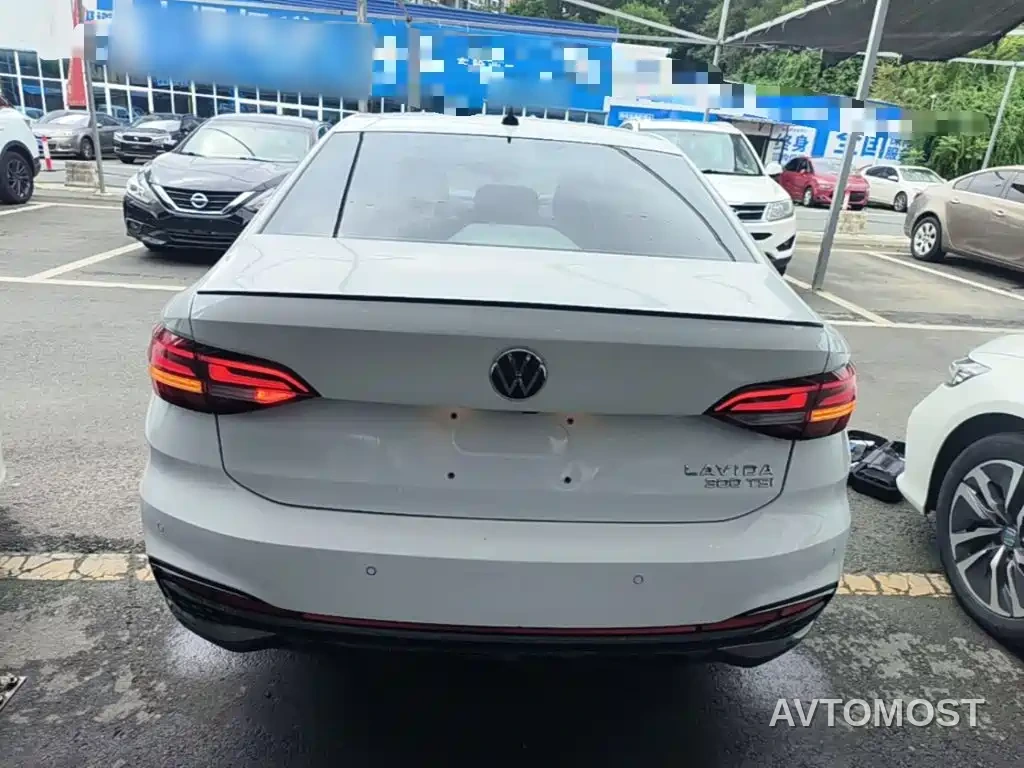 Volkswagen Lavida 2023 300TSI DSG Starlight Full Comfort Edition — фото 6