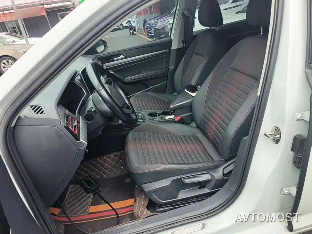 Volkswagen Lavida 2023 300TSI DSG Starlight Full Comfort Edition — фото 13